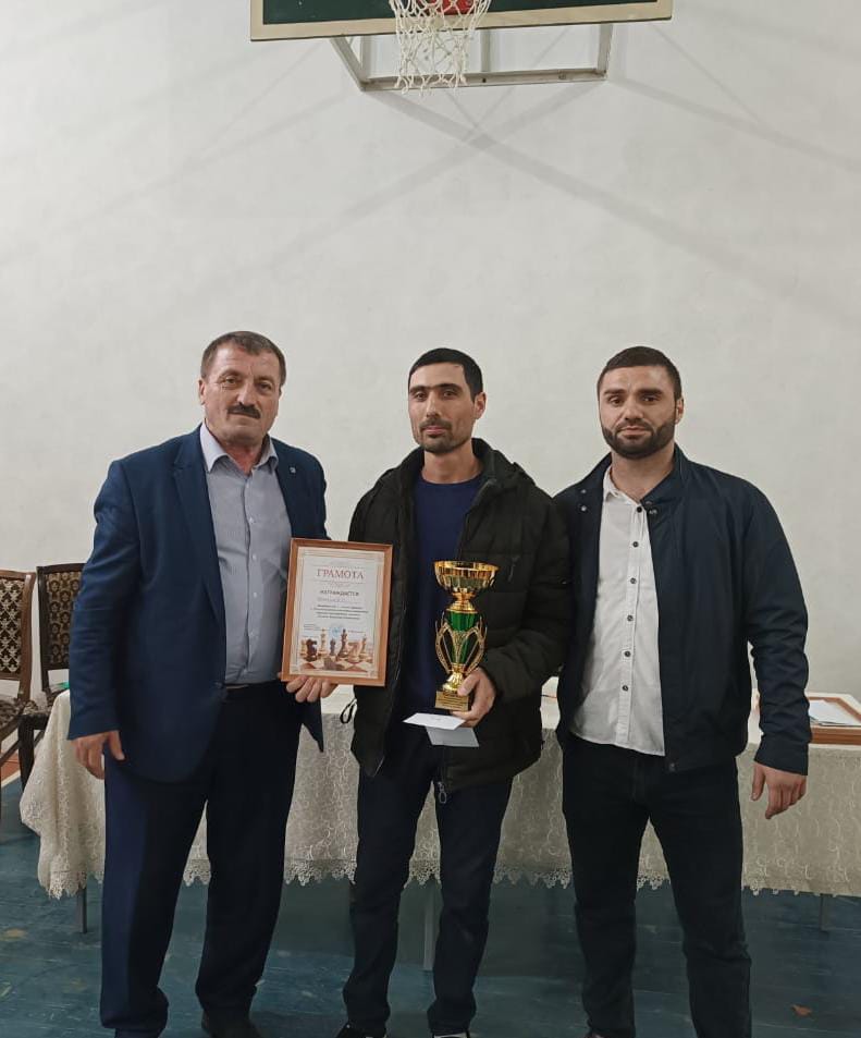 Укажите подпись к картинке.